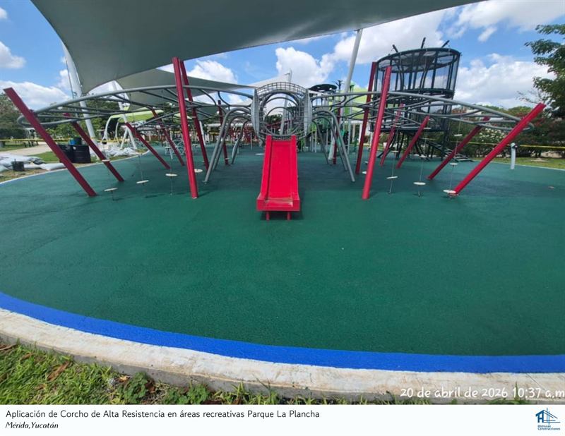 Aplicación de corcho de alta resistencia en áreas recreativas Parque “La Plancha” — Mérida, Yucatán